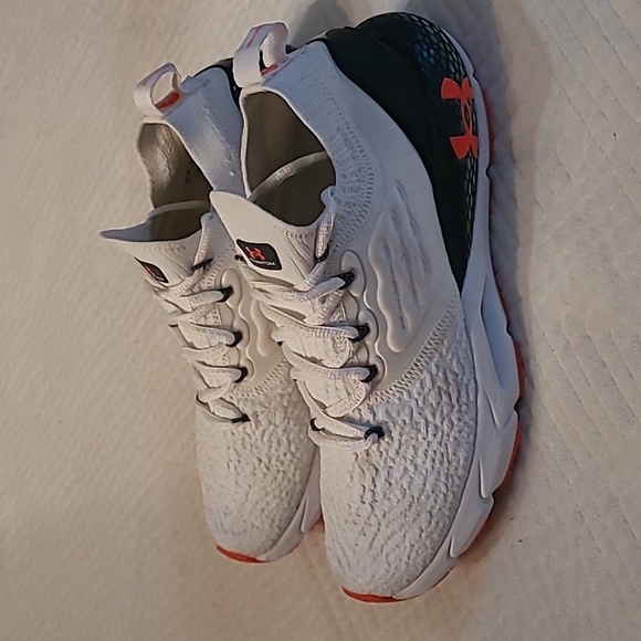 Under Armour HOVR Phantom 2 RNANY CN 'White' 3026070-100 - Picture 3 of 7